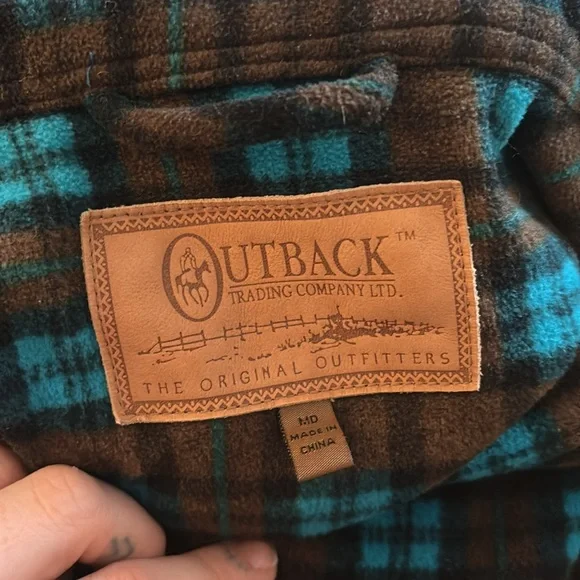 Soft Collared Shirt - Picture 5 of 6